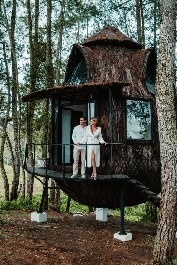 Toba Caldera Resort Парапат Екстериор снимка